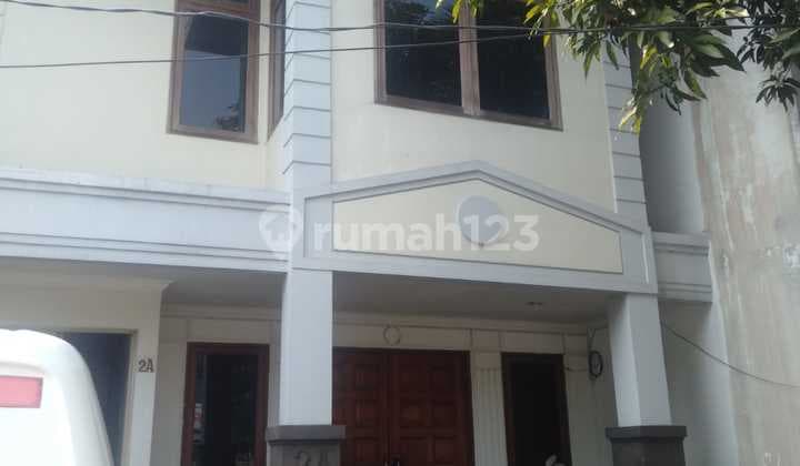 Rumah Besar Asri Ventilasi Bagus Dgn 3 Taman Depan,tengah,belakang Di Dadali