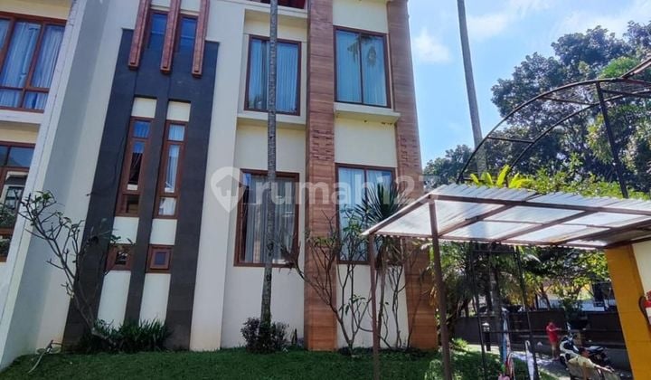 Rumah Mewah Keren View Bandung 3.5 Lantai Di Ciumbuleuit