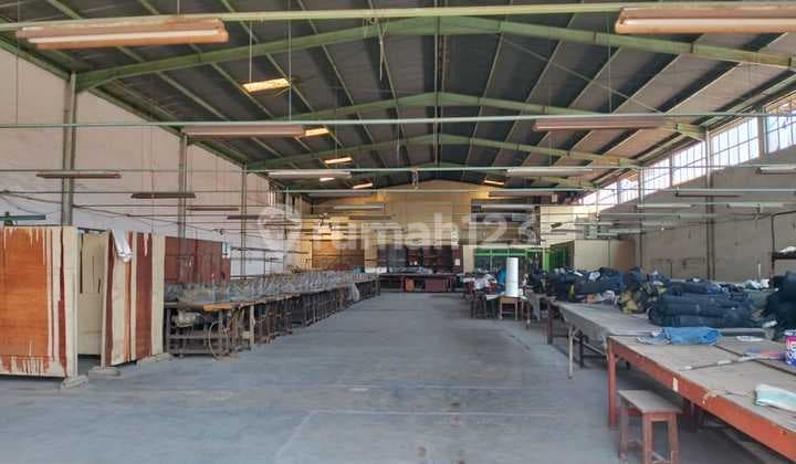 Jual Murahh!! Pabrik Ex Garment Di Moh Toha Lokasi Strategis