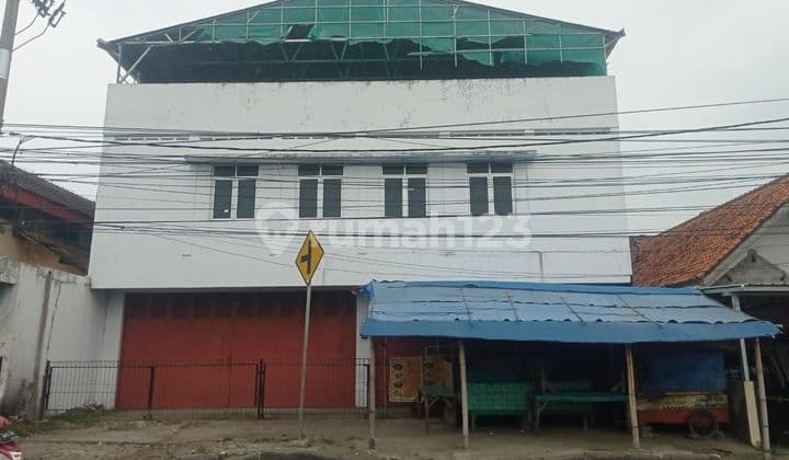 JARANG ADA!!!RUKO STRATEGIS COCOK UTK MINI MARKET/KOSTAN BISA DISEKAT JADI 2 RUKO DI CIREBON