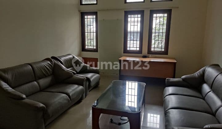 RUKO BAGUS SIAP PAKAI 2.5 LANTAI DI PUSAT KOTA BANDUNG