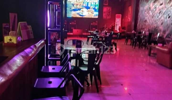 Commercial Building with Pub & Karaoke Permit and Full Minol Licensing in Downtown Bandung.
