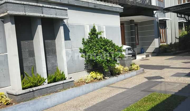 Sell Fast Cheap Sultan House in Soreang Very Nice