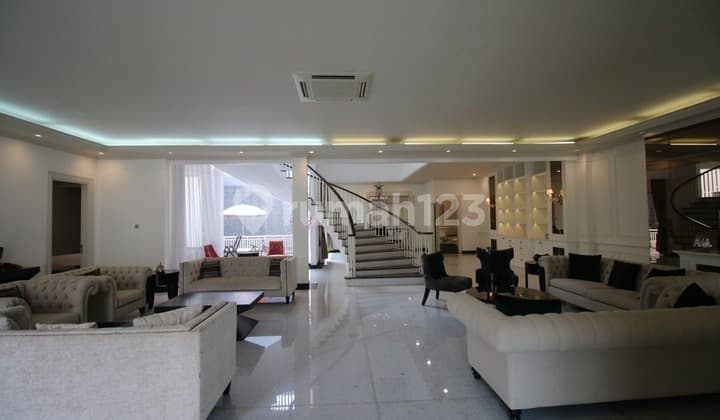 Rumah Patra Kuningan, Jakarta Selatan Furnished