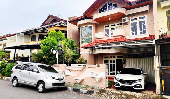 Rumah Mewah Selangkah Dari Pakuwon Mall Dan Ugm