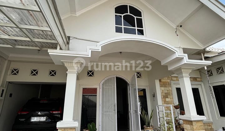 Rumahmewah 2,5 Lantai di Pusat Kota Yogyakarta Dekat Malioboro