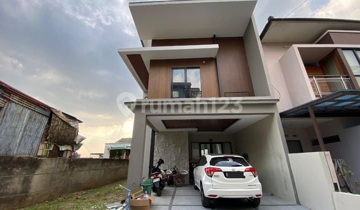 Rumah Fully Furnished dan Siap Huni Dalam Komplek Gegerkalong