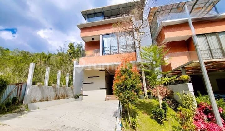 Jual Rugi Rumah Villa Sudah Furnished Dago Giri