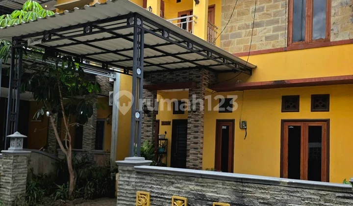 Rumah 2 Lantai 3 R. Tidur Kaisar Mansion B4 Karawaci Tangerang