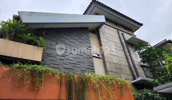 Rumah Kost, Design Modern, Harga Kompetitif, Dekat Pim