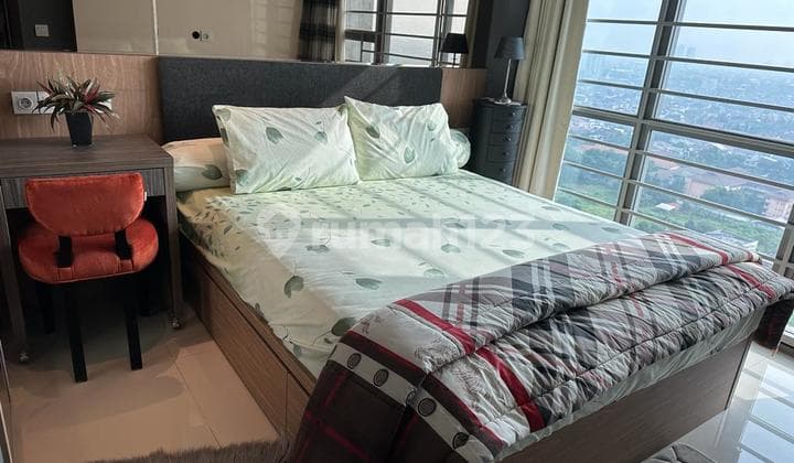 Disewakan Apartemen St Moritz Type 3 Bedroom Furnish, Jakbar
