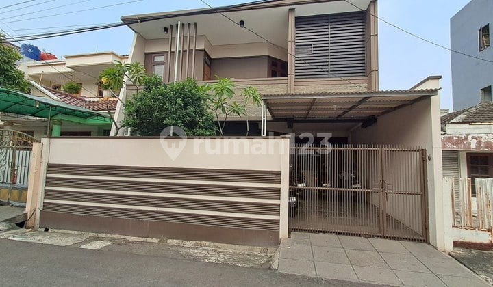 Dijual Rumah 2 Lantai di Sunrise Garden Jakarta Barat