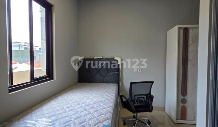 Rumah Kost Baru 51 Kamar di Daerah Tanjung Duren, Roi 11-12%