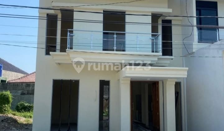 Rumah 2 Lantai Mewah Megaresiden Talun Cirebon