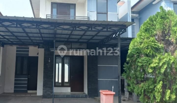 Rumah Mewah 2 Lantai Pegambiran Resident