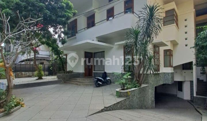 Disewakan Rumah Mewah Di Kawasan Elite Pondok Indah
