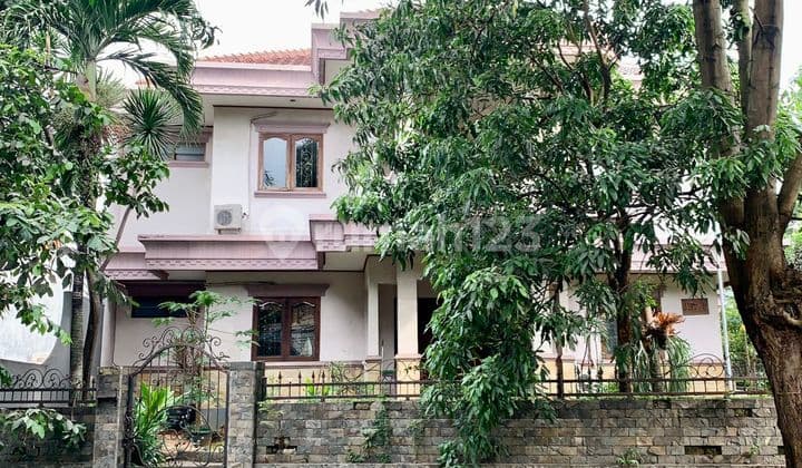 Very Nice House with SHM on Jl. Maleo Raya, South Tangerang