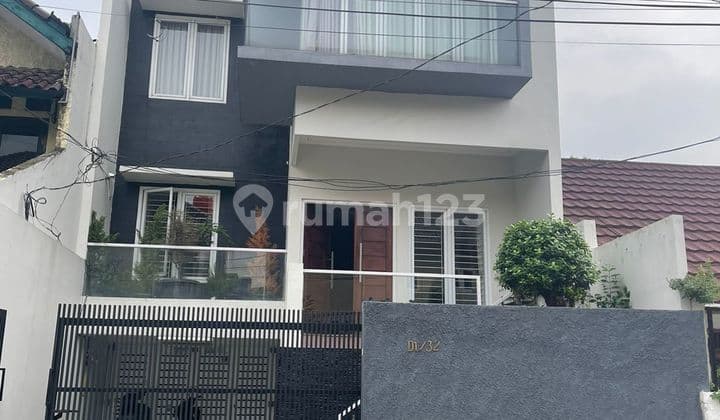 Dijual Rumah di Bendungan Hilir 3,5 Lantai*