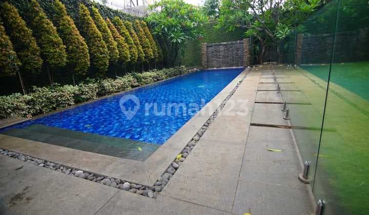 Dijual Rumah Konsep Modern Resort di Kemang Timur, Bangka