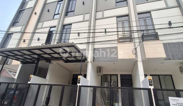 Quick Sale: Taman Ratu house, new, only 2 units left, good, cheap, wide road.