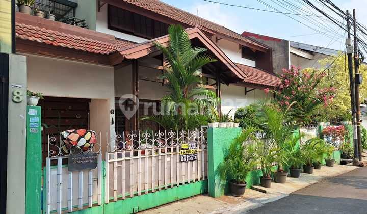 Jual Bu rumah di Tanjung Duren..jln Lebar.murah