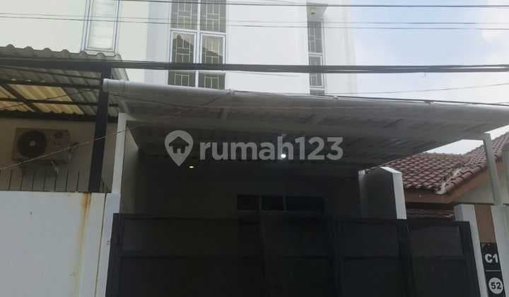 FRANS CEN-Rumah dijual di duri kepa.bagus.minimalis.jarang ada Luas tanah = 4.4 x 20