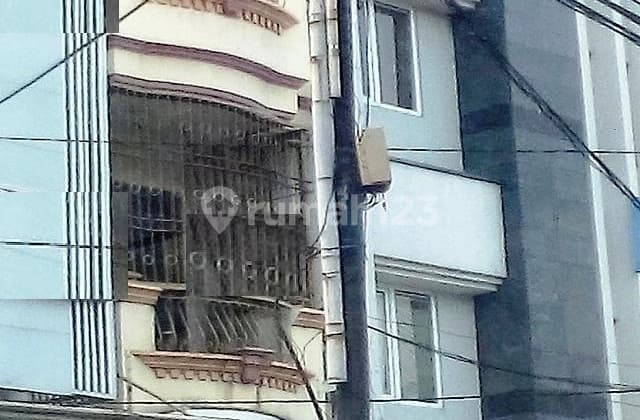 Di jual Ruko 3.5 lantai di Jl. Tanjung duren barat.jual cepat.jarang ada.jalan raya 5.3 Milyar nego