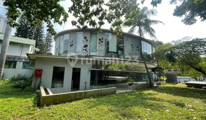 FRANS CEN-Harga dibawah NJOP-Dijual Gedung di KEMANG, Bangka, JAKARTA SELATAN LT:1696 m²