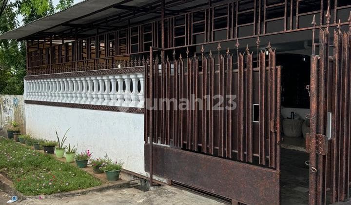 FRANS CEN - For sale house in city park, near Green Garden, West Jakarta, land area 200m2 (10x20).
