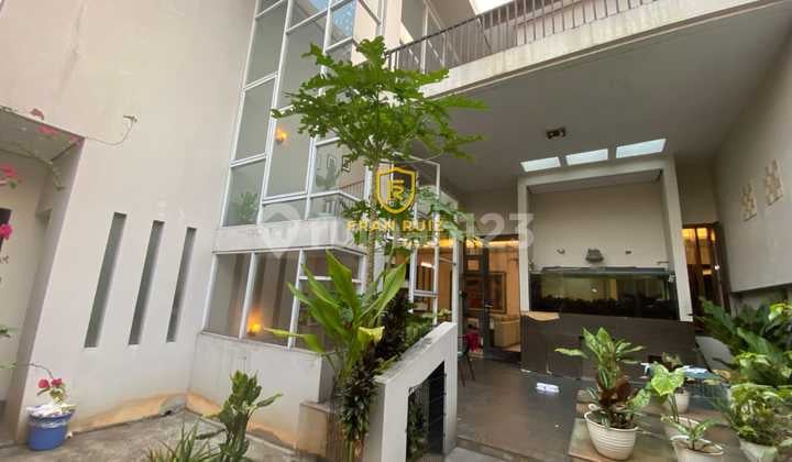Rumah Mewah Dijual Di Sunrise Garden Dekat Puri Indah Dan Permata Buana