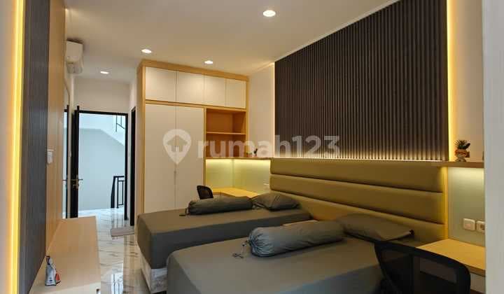 FRANS CEN-rumah baru di kedoya.wow bagus keren.lokasi bebas banjir.wow.lt.59m2