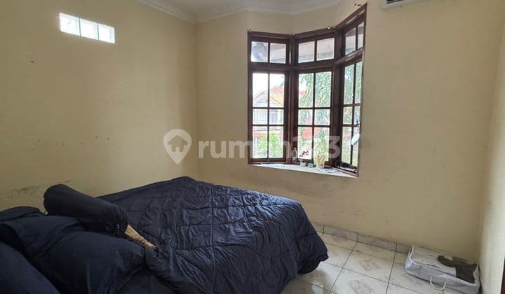 House in Cempaka Putih Next to the Mosque, Not Flooded