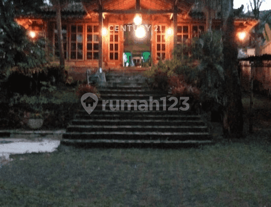 Villa in Ngasem Raya Area, Pudak Payung, Semarang