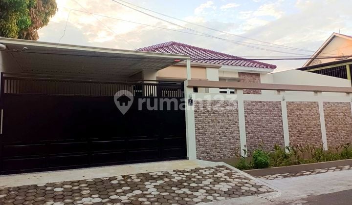 Dijual Rumah Mewah & Baru di area Semarang Timur