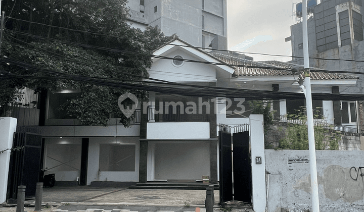 Dijual.rumah Mewah Tengah Kota Menteng.lokasi.aman.dan.strategis