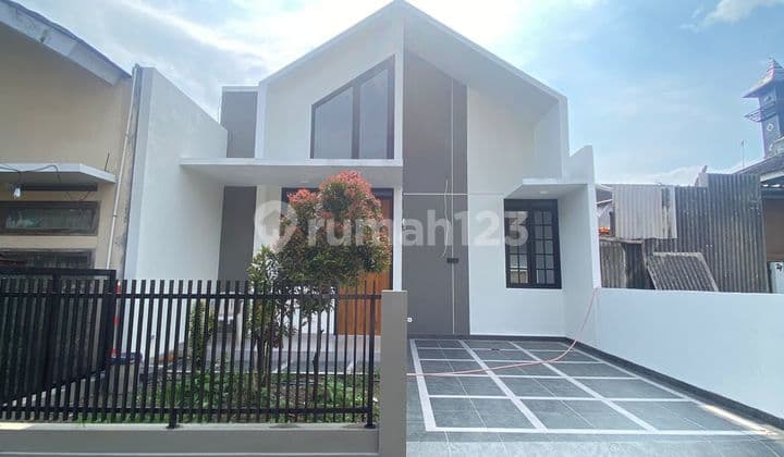 Di Sewakan Rumah Baru Konsep Skandinavian di Perumahan Antapani