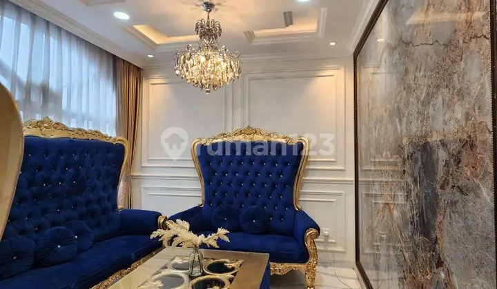 Rumah Strategis American Style Modern dan Swimming Pool di Komplek Premium Antapani SHM