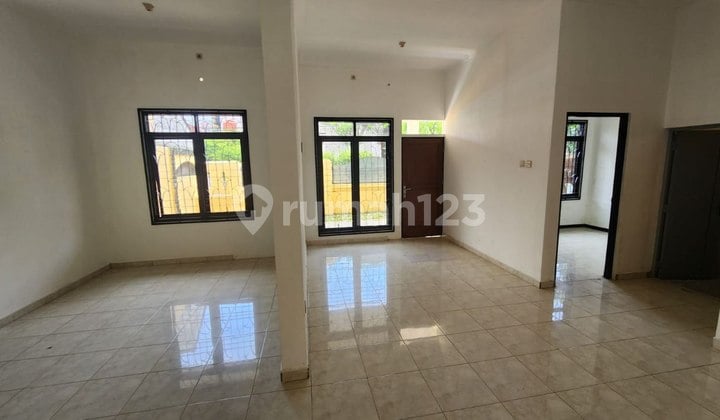 Rumah Bagus Siap Huni bisa Kantor di Komplek Pratista Antapani Bandung SHM