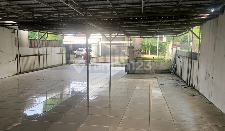 Rumah Usaha Eks Showroom Cocok Utk Workshop di Sayap Buahbatu Lodaya