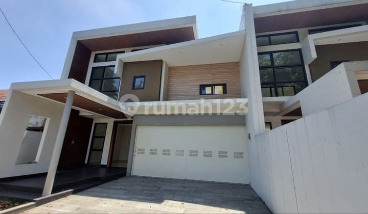 Rumah Baru Lux SHM di Tengah Kota Bandung