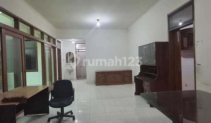 Rumah Semi Furnished Singgasana Pradana Mekar Wangi