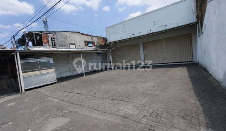 Gudang Usaha Strategis Area Kiara Condong Bandung