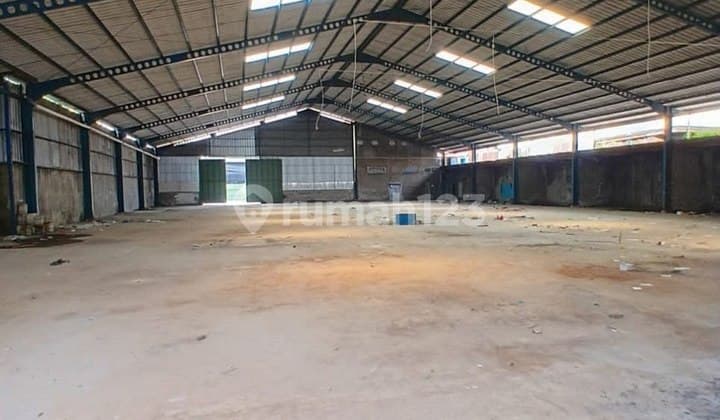 For rent Warehouse + office in east Bandung INT