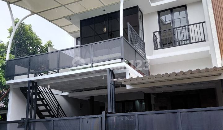Rumah Brand New 2 Lantai Siap Huni di Griya Loka Bsd