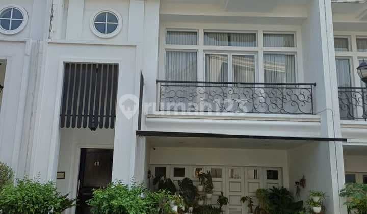 Jual Cepat Harga Miring Rumah Modern Private Lift Townhouse Puri Jakarta Barat