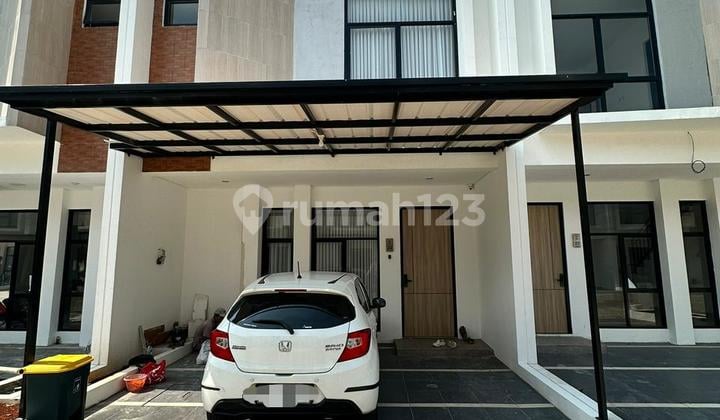 Rumah Modern Rapi Siap Huni Dekat Bintaro