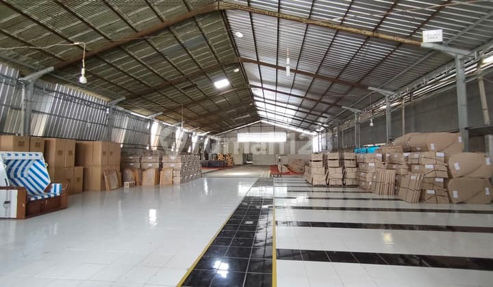 Gudang Siap Produksi Dekat Pintu Tol di Kawasan Industri Cirebon