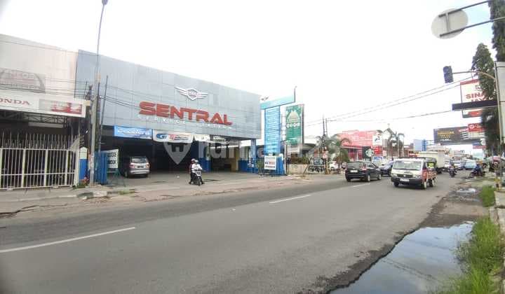 Dijual Gudang + Kantor Posisi Hoek di Mainroad Tuparev Cirebon