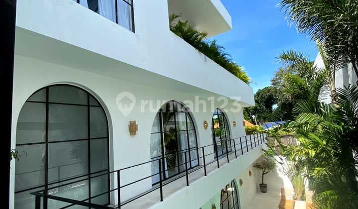 MEDITERRANEAN LUXURY VILLA 3 FLOORS AT UMALAS