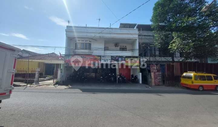 Dijual Rumah Tinggal Usaha di Sumedang Jawa Barat